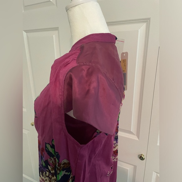 Soft Surroundings Bouquet of Roses Tunic - Picture 6 of 8